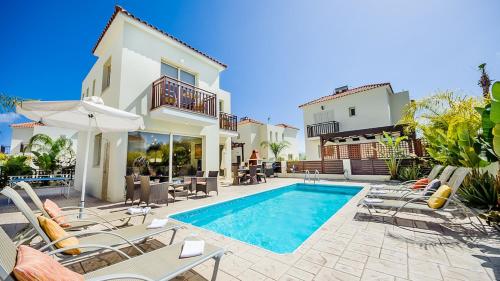 This photo about Rent Private Villa 018 shared on HyHotel.com