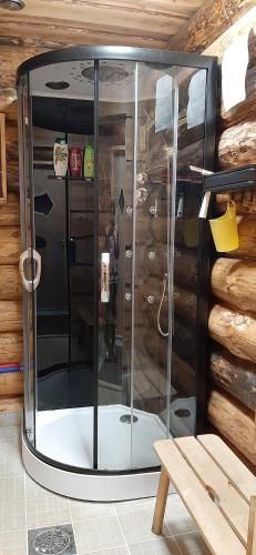 Zuhanyzó, Raistiko Talu- Farmhouse, off-grid cabin and more in Viljandimaa Zuhanyzó, Raistiko Talu- Farmhouse, off-grid cabin and more in Viljandimaa