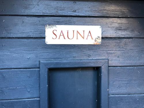 Casa Cuschina - mit Sauna in Obersaxen Meierhof Casa Cuschina - mit Sauna in Obersaxen Meierhof