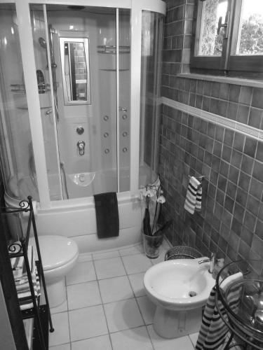 Bathroom, Le Radici in Sassello Bathroom, Le Radici in Sassello