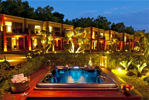 สปา, โรงแรมออร์ตุงซ์ ซุนดา ไอส์แลนด์ (Ortunc Hotel Cunda Island) in อยวาลิค สปา, โรงแรมออร์ตุงซ์ ซุนดา ไอส์แลนด์ (Ortunc Hotel Cunda Island) in อยวาลิค