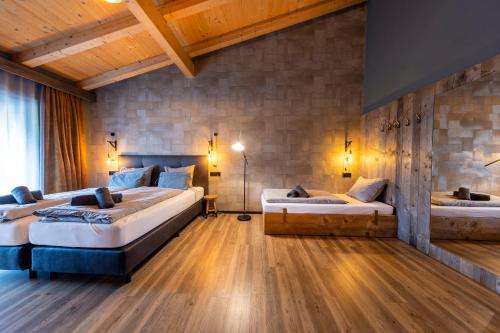 Herz3 Hotel Bar Restaurant Trattoria in Hollersbach Herz3 Hotel Bar Restaurant Trattoria in Hollersbach