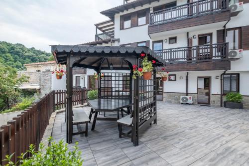 Erkély/terasz, Tarnovgrad Apartments - Free parking in Veliko Tarnovo Erkély/terasz, Tarnovgrad Apartments - Free parking in Veliko Tarnovo