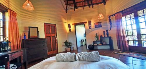 ไวด์ ฮอไรซอนส์ เมาน์เทน รีทรีต (Wide Horizons Mountain Retreat) in มาลเกิร์นส์ ไวด์ ฮอไรซอนส์ เมาน์เทน รีทรีต (Wide Horizons Mountain Retreat) in มาลเกิร์นส์