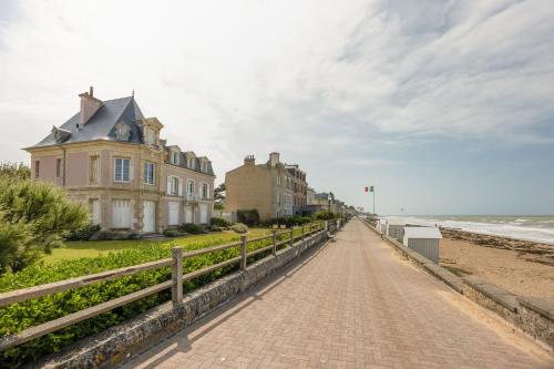 Surrounding environment, Villa Les Hirondelles - Appartement avec Jardin Front de mer in Saint-Aubin-sur-Mer Surrounding environment, Villa Les Hirondelles - Appartement avec Jardin Front de mer in Saint-Aubin-sur-Mer