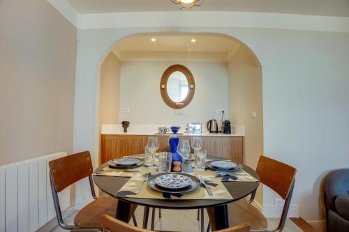 Facilities, Villa Les Hirondelles - Appartement avec Jardin Front de mer in Saint-Aubin-sur-Mer Facilities, Villa Les Hirondelles - Appartement avec Jardin Front de mer in Saint-Aubin-sur-Mer