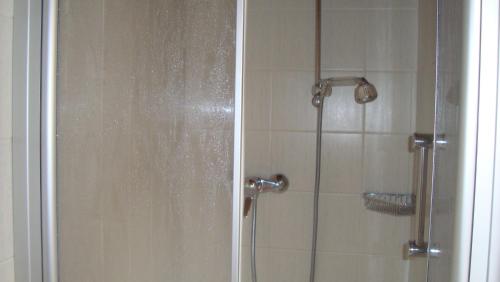 Bathroom, Apartment Utschneider-Holzer in Bad Bayersoien Bathroom, Apartment Utschneider-Holzer in Bad Bayersoien
