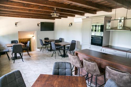 Borostyán Porta Lesencetomaj (Borostyan Porta Lesencetomaj) in เลเซนเชโตไม Borostyán Porta Lesencetomaj (Borostyan Porta Lesencetomaj) in เลเซนเชโตไม