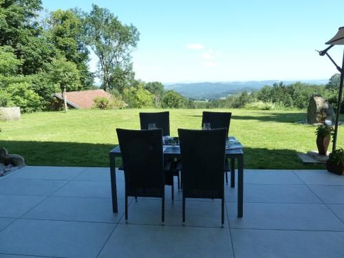 Garden, Ferienwohnung Urlaub mit Aussicht in Zenting Garden, Ferienwohnung Urlaub mit Aussicht in Zenting