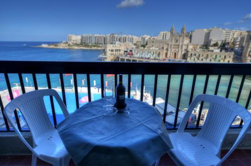 발코니/테라스, 세인트 줄리안스 베이 호텔 (St Julians Bay Hotel) in 세인트줄리안스 발코니/테라스, 세인트 줄리안스 베이 호텔 (St Julians Bay Hotel) in 세인트줄리안스