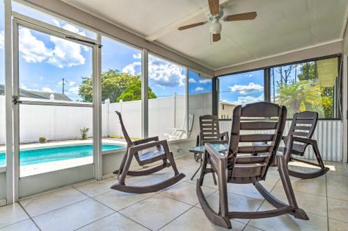 Sun-Soaked Home, Day Trip to Clearwater Beach in Poinciana Sun-Soaked Home, Day Trip to Clearwater Beach in Poinciana