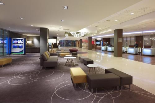 로비, 노보텔 바르샤바 센트룸 호텔 (Novotel Warszawa Centrum Hotel) in 바르샤바 로비, 노보텔 바르샤바 센트룸 호텔 (Novotel Warszawa Centrum Hotel) in 바르샤바