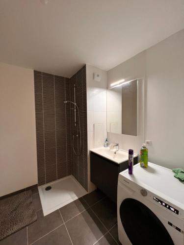 Chambre privee dans un appartement a 37 min de champs elysees in Sartrouville Chambre privee dans un appartement a 37 min de champs elysees in Sartrouville