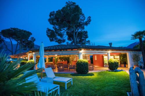 Pub/Lounge, Parkhotel Delta, Wellbeing Resort in Ascona Pub/Lounge, Parkhotel Delta, Wellbeing Resort in Ascona