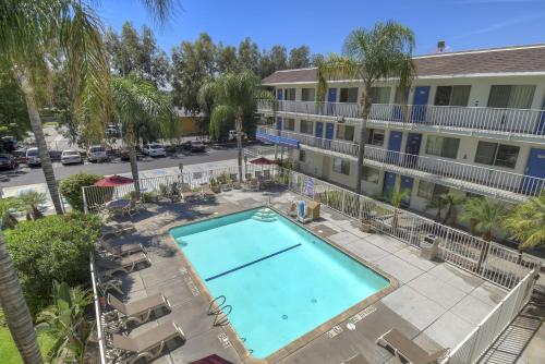 Bejárat, Motel 6 San Bernardino, CA - North in San Bernardino (Kalifornia) Bejárat, Motel 6 San Bernardino, CA - North in San Bernardino (Kalifornia)