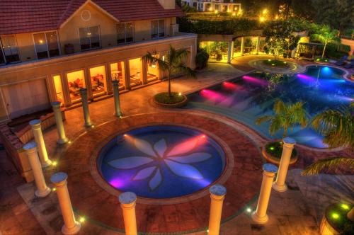 View, Country Roads Resort in Hawrah View, Country Roads Resort in Hawrah