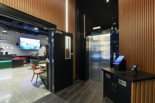 Lobby, Microtel by Wyndham Wellington in Wellington Lobby, Microtel by Wyndham Wellington in Wellington