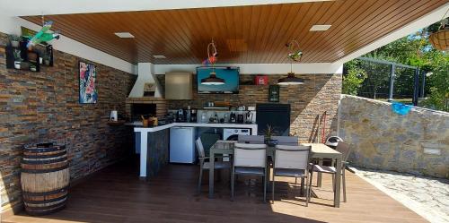 บริการและสิ่งอำนวยความสะดวก, Villa Casa de Santo Antonio in มาร์โค เดอ คานาเวเซส บริการและสิ่งอำนวยความสะดวก, Villa Casa de Santo Antonio in มาร์โค เดอ คานาเวเซส