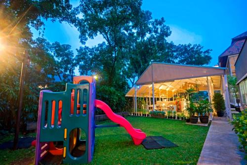 Playground, Malaka Hotel near Talaga Bodas Street Playground, Malaka Hotel near Talaga Bodas Street