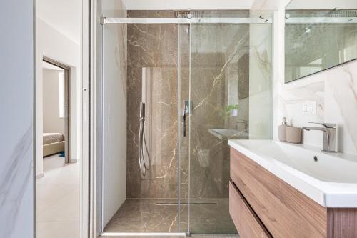 Bathroom, Villa Alceste by BarbarHouse in San Vito dei Normanni Bathroom, Villa Alceste by BarbarHouse in San Vito dei Normanni
