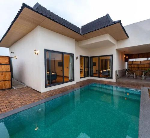 Palm Villas in Heir Palm Villas in Heir
