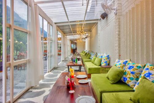 مطعم, PARADISE-The White House Cafe in Palchan مطعم, PARADISE-The White House Cafe in Palchan