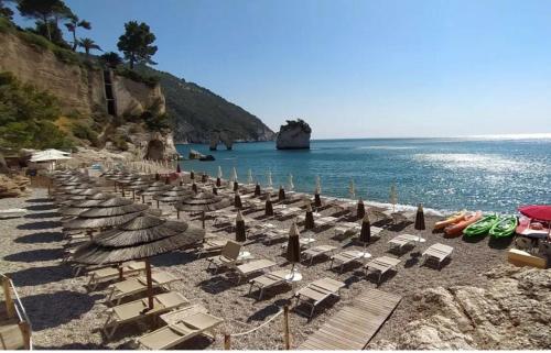 شاطئ, Apulia Hotel Baia Dei Faraglioni in ماتيناتا شاطئ, Apulia Hotel Baia Dei Faraglioni in ماتيناتا