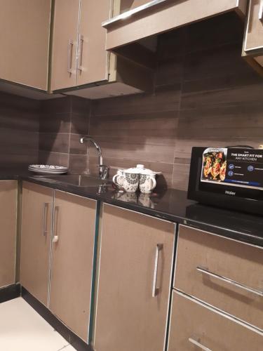 Cozinha, Pine Apartments Civic center bahria town Islamabad in Rawalpindi Cozinha, Pine Apartments Civic center bahria town Islamabad in Rawalpindi