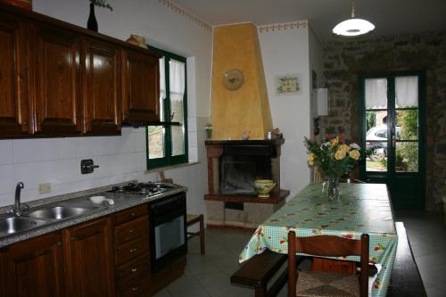 ห้องครัว, Villa Cantagallo in ซานตา กาเตรีนา ห้องครัว, Villa Cantagallo in ซานตา กาเตรีนา