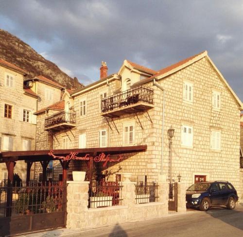 A szálláshely kívülről, Lady of the Rocks apartments in Perast A szálláshely kívülről, Lady of the Rocks apartments in Perast