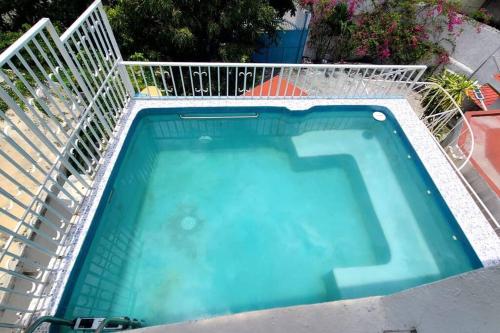 Beautiful one bedroom penthouse suite in Petionville Beautiful one bedroom penthouse suite in Petionville