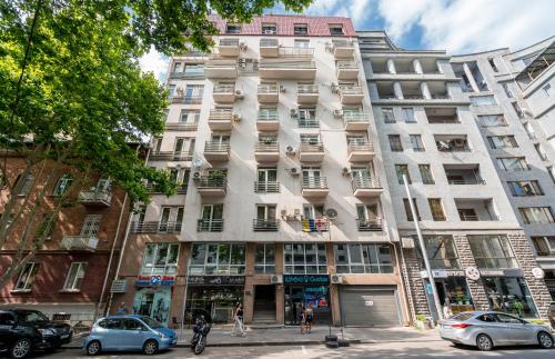 lovely space in vake with balcony,2 bedroom apt.