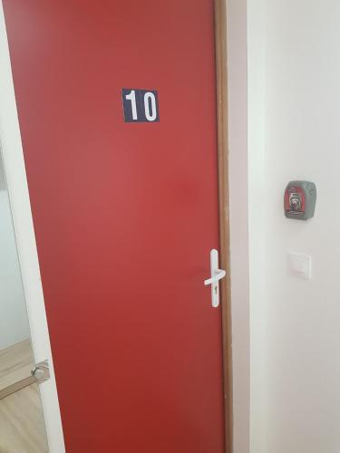 Ulaz, 10 - Joli studio neuf avec vue sur jardin arbore, parking privatif gratuit in Razac Sur L'Isle Ulaz, 10 - Joli studio neuf avec vue sur jardin arbore, parking privatif gratuit in Razac Sur L'Isle