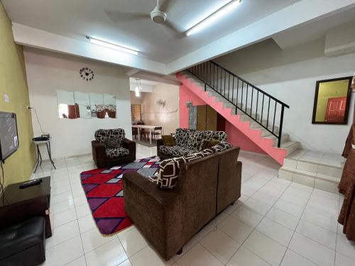 Homestay IPOH D-ZARA near Taman Rekreasi Gunung Lang Homestay IPOH D-ZARA near Taman Rekreasi Gunung Lang