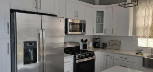 Yvonna House in Canefield Yvonna House in Canefield