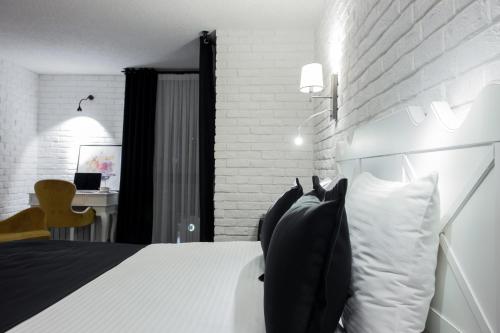 This photo about Check Inn Suite Hotel & SPA shared on HyHotel.com