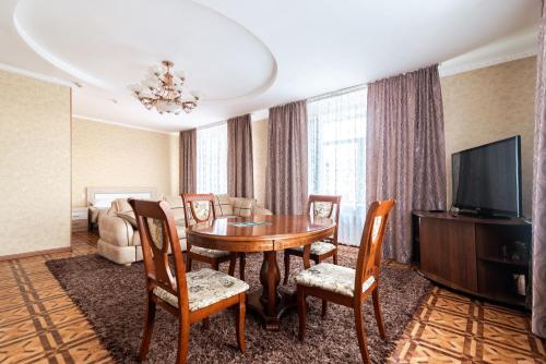 Гостиница Караганда in Караганда Гостиница Караганда in Караганда