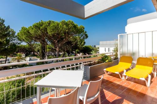 Varanda/terraço, Apartamentos Turisticos Pinhal Da Marina in Quarteira Varanda/terraço, Apartamentos Turisticos Pinhal Da Marina in Quarteira