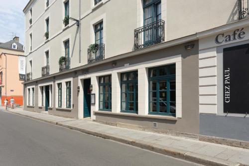 Entrada, Hotel Lanjuinais in Rennes City Center Entrada, Hotel Lanjuinais in Rennes City Center
