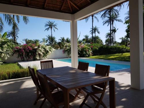 מתקני המלון, Villa Cap Ouest Piscine Grand Jardin à 2 Pas de l'Océan (Villa Cap Ouest Piscine Grand Jardin a 2 Pas de l'Ocean) in קאפ סקירינג מתקני המלון, Villa Cap Ouest Piscine Grand Jardin à 2 Pas de l'Océan (Villa Cap Ouest Piscine Grand Jardin a 2 Pas de l'Ocean) in קאפ סקירינג