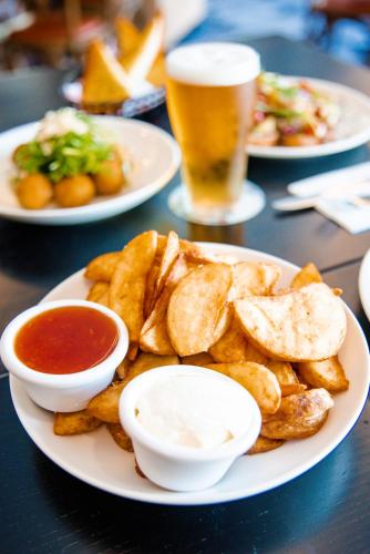Bankstown Hotel in Bankstown Bankstown Hotel in Bankstown