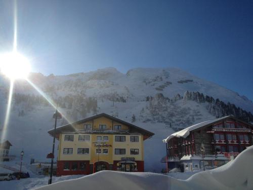 This photo about Hotel-Skischule Krallinger shared on HyHotel.com