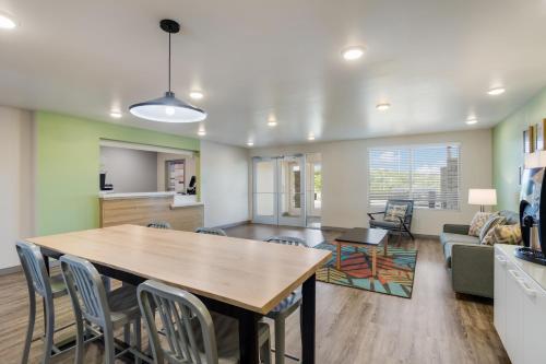 לובי, WoodSpring Suites Smyrna-La Vergne in סמירנה(טי אן) לובי, WoodSpring Suites Smyrna-La Vergne in סמירנה(טי אן)