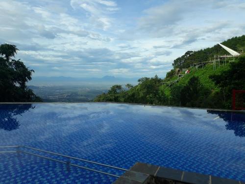 Swimming pool, Ban Mai Xanh homestay Tam Đao in Tam Dao (Vinh Phuc) Swimming pool, Ban Mai Xanh homestay Tam Đao in Tam Dao (Vinh Phuc)