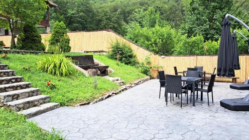 Kilátás, Hanul Vanatorului in Peștișani Kilátás, Hanul Vanatorului in Peștișani