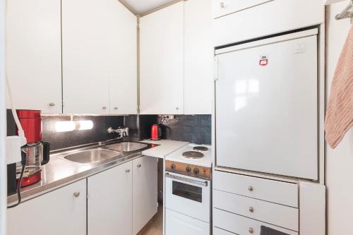 Small Studio in Design District near Kaivopuisto Small Studio in Design District near Kaivopuisto