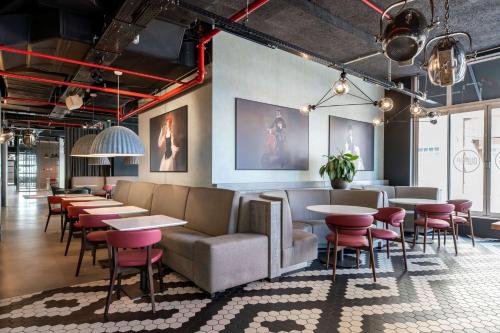 Étterem, Radisson RED Brussels near Természettudományi Múzeum Étterem, Radisson RED Brussels near Természettudományi Múzeum