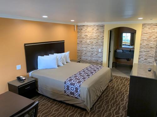Walnut Inn & Suites West Covina in 西柯汶納 Walnut Inn & Suites West Covina in 西柯汶納