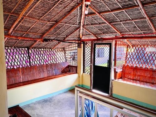 Balcony/terrace, VILLA ROUCHELE KIKAY Resthouse Vacation HOME in San Ildefonso Balcony/terrace, VILLA ROUCHELE KIKAY Resthouse Vacation HOME in San Ildefonso