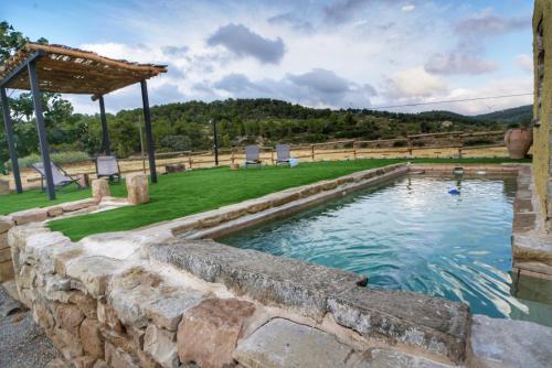 Piscina, Serra de Martines in Batea Piscina, Serra de Martines in Batea